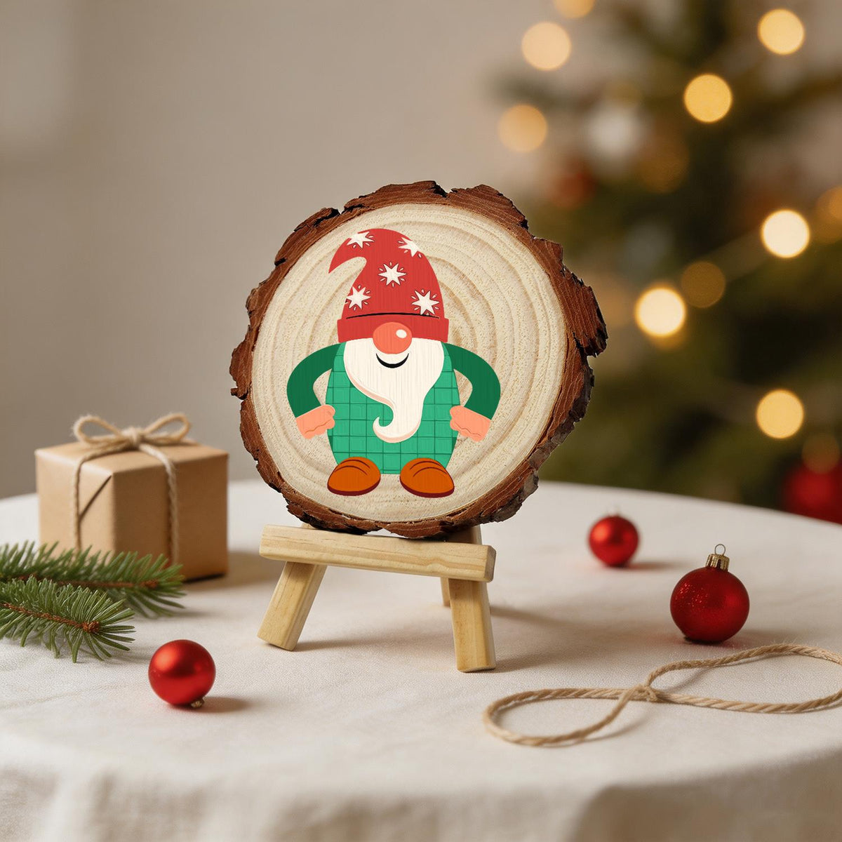 Starry-Hat Gnome in Green Plaid paint by numbers wood slice – image 24