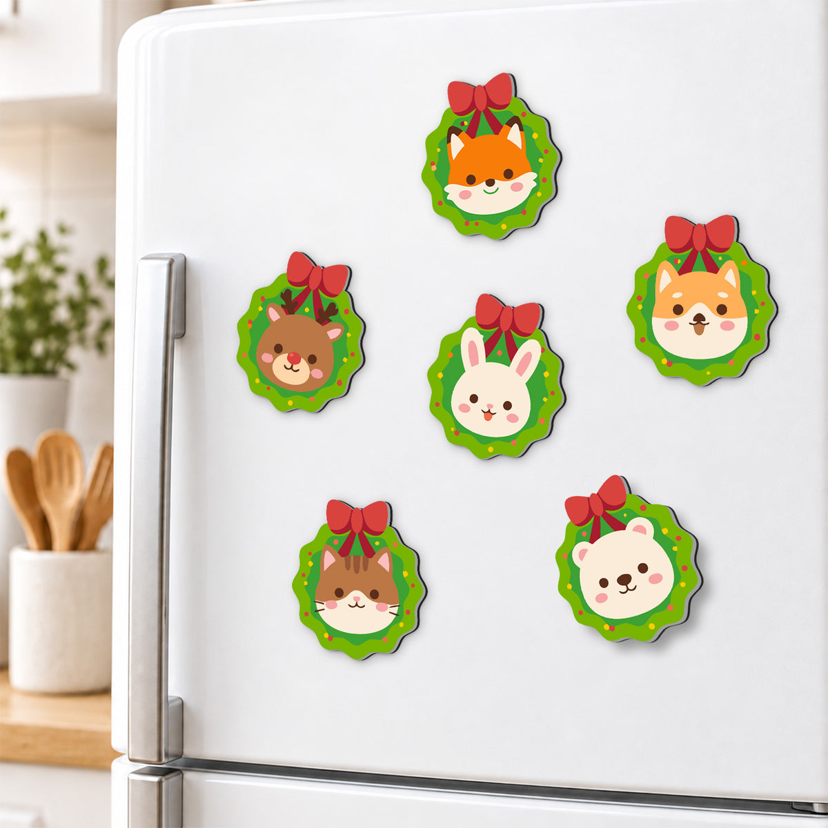 Wreath-Framed Animal Faces fridge magnets – image 3