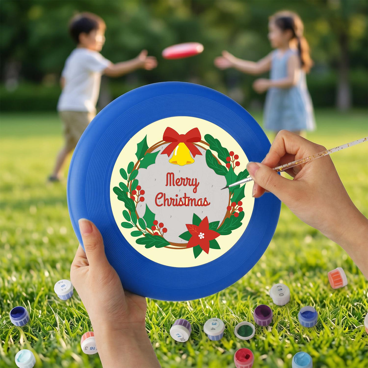 Christmas Holly Wreath (Paint by Numbers Flying Disc)