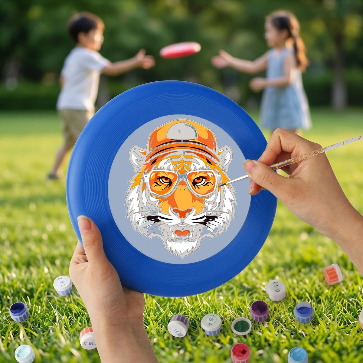 Tiger in a Hat (Paint by Numbers Flying Disc)