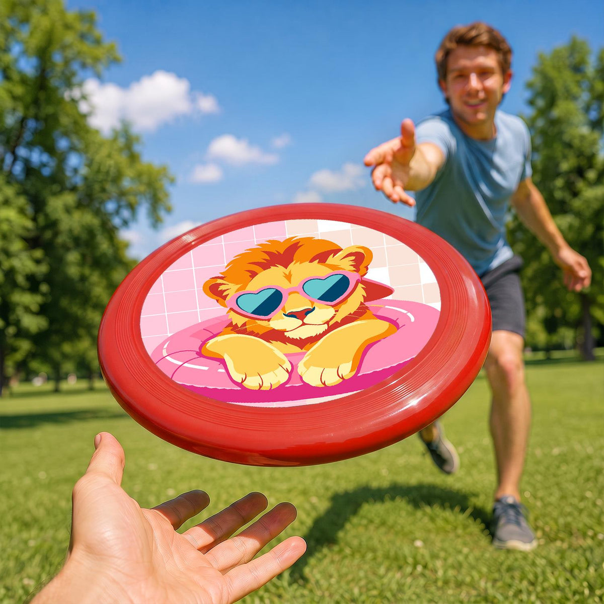 Heart-Eyed Cat (Paint by Numbers Flying Disc)