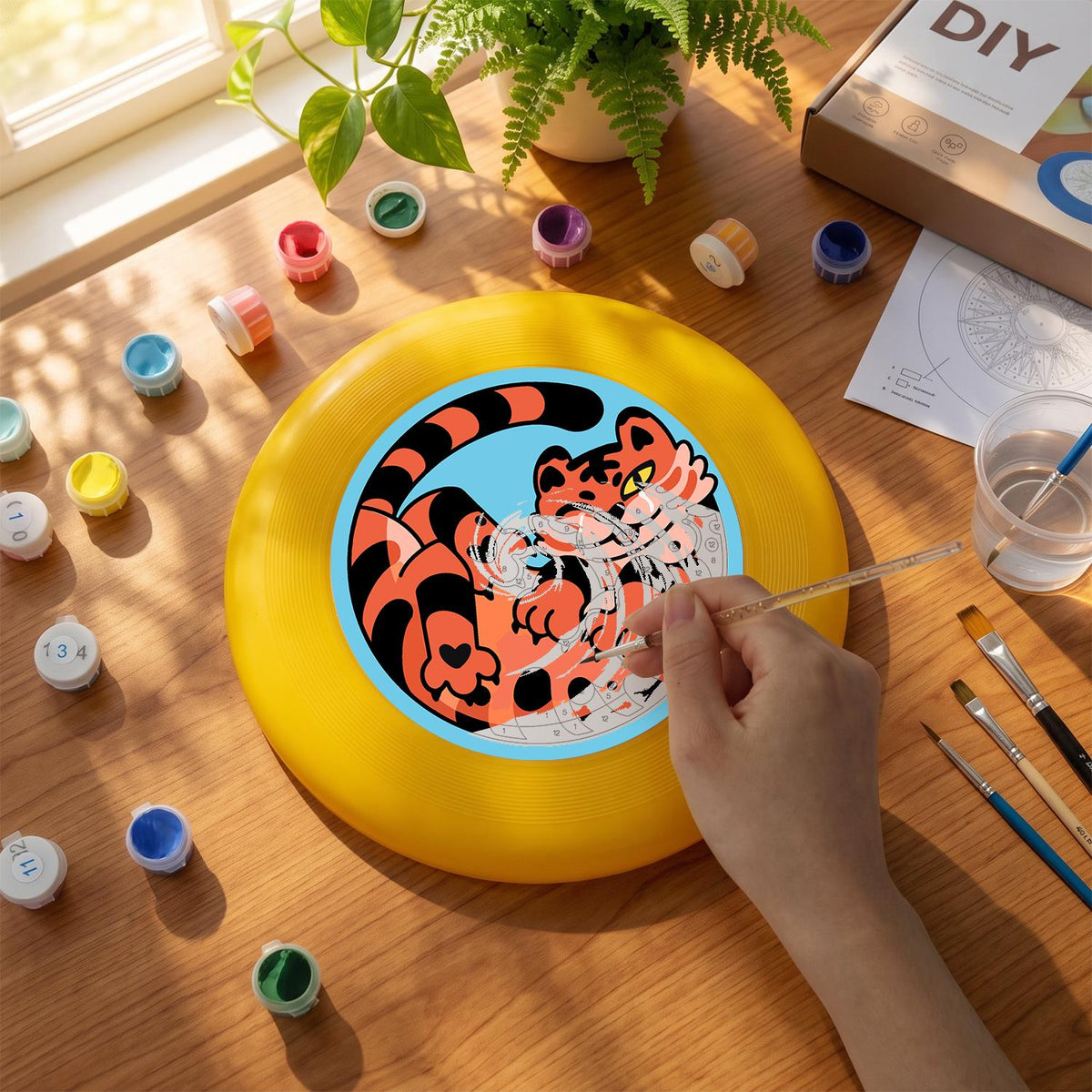 Curled Orange Tiger (Paint by Numbers Flying Disc)
