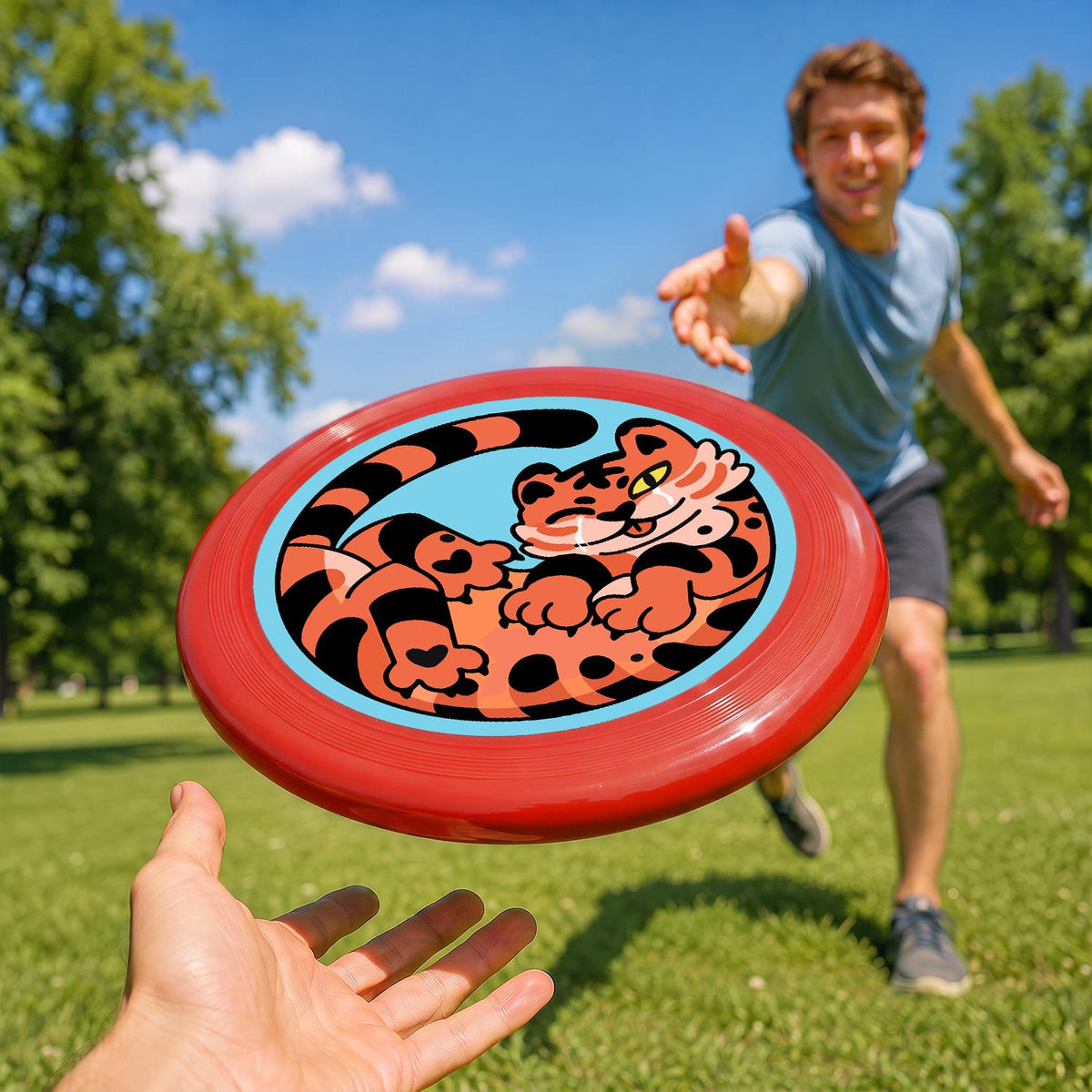 Curled Orange Tiger (Paint by Numbers Flying Disc)