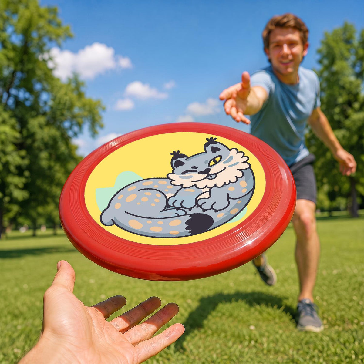 Curled Grey Wolf (Paint by Numbers Flying Disc)
