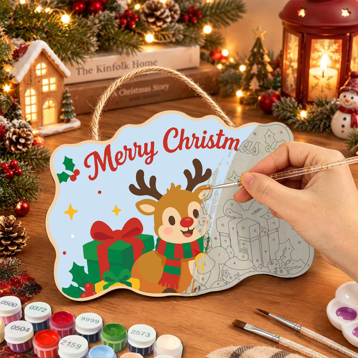 Little Reindeer and Gold Present paint by numbers hanging sign – image 7