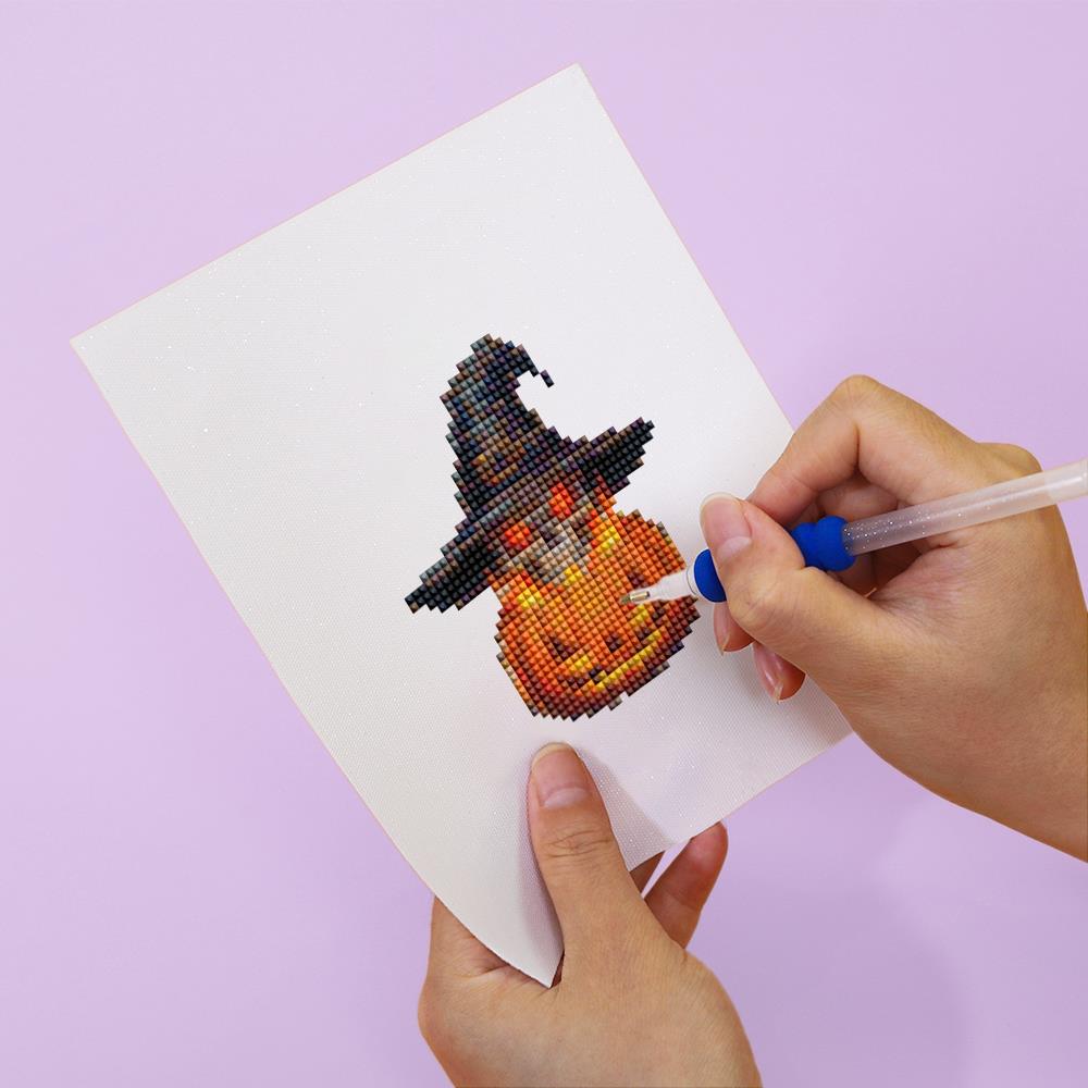 Glowing Witch Hat Pumpkins mini diamond painting – image 6