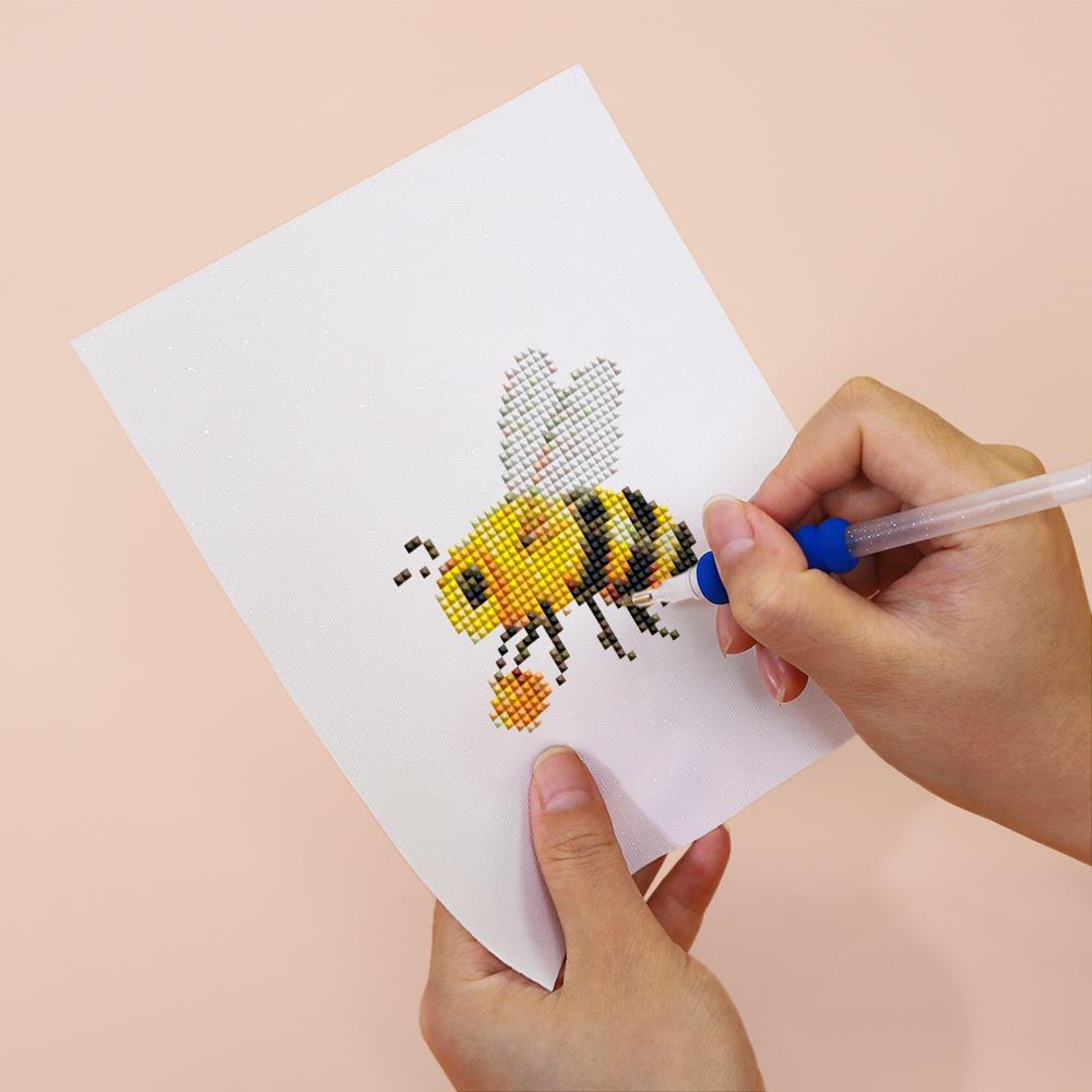 Ladybug and Bumblebee Meadow mini diamond painting – image 6