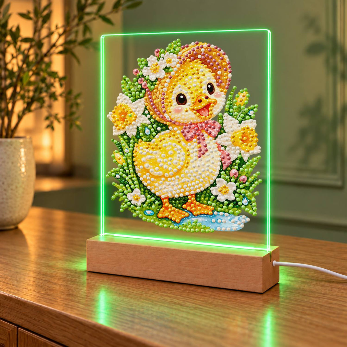 Duckling in a Spring Bonnet (Light-Up Pearl Painting)