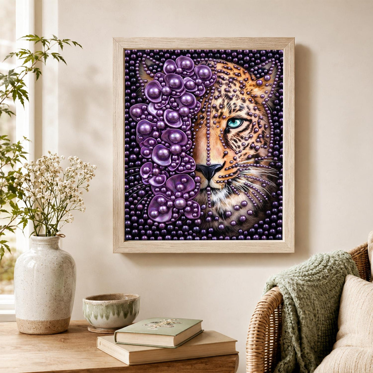 Half-Purple Leopard Face pearl painting – image 4
