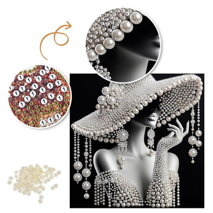 Vintage Glamour in a Wide Brim pearl painting – image 6