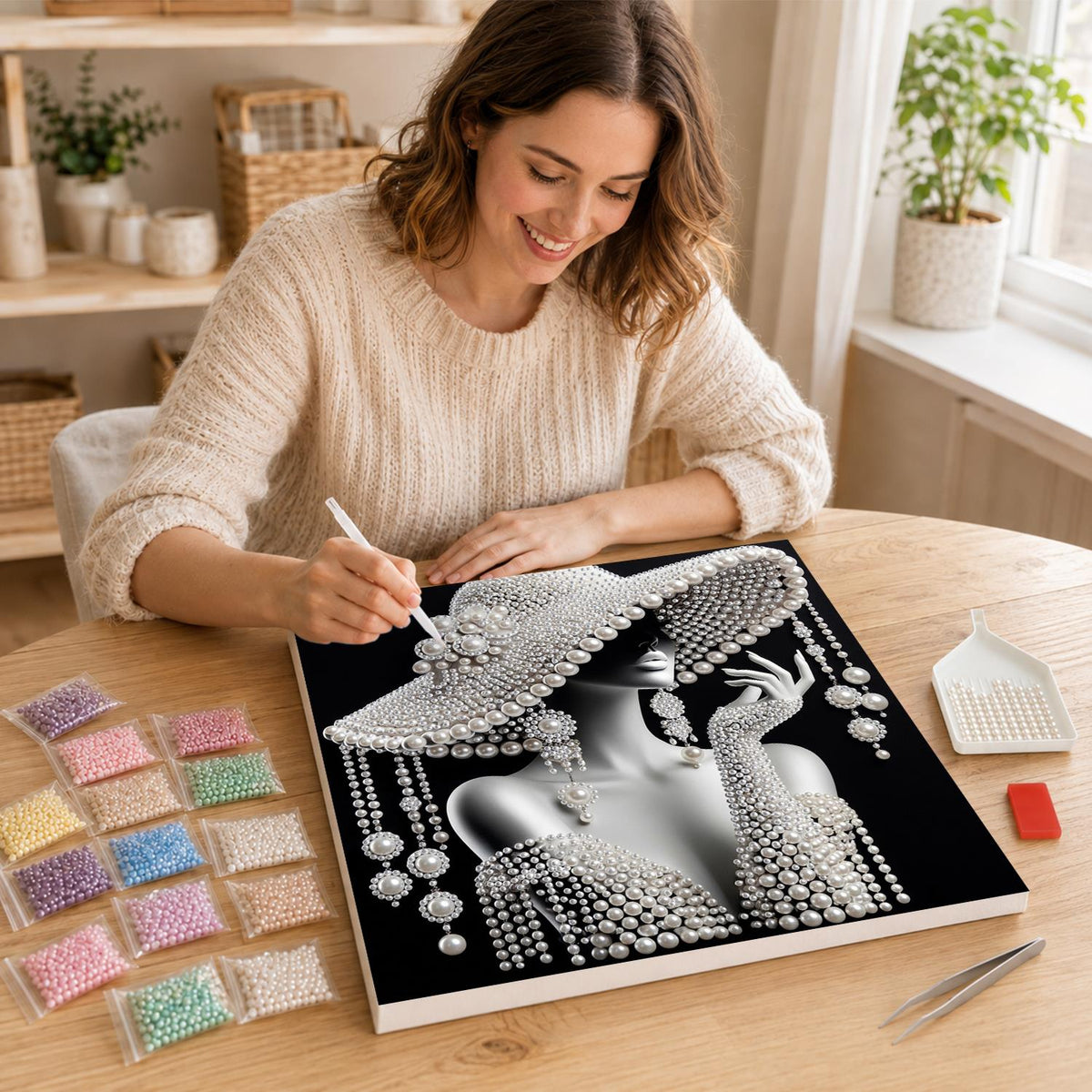 Vintage Glamour in a Wide Brim pearl painting – image 16