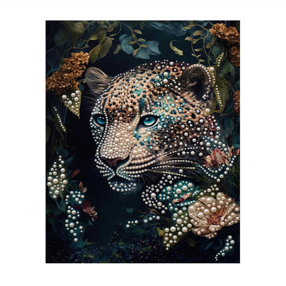 Pale Leopard in Dark Foliage pearl painting – image 11