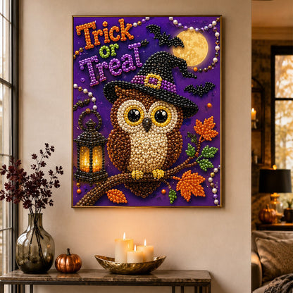 Witch-Hat Owl with Lantern pearl painting – image 4