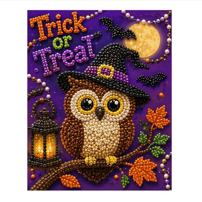 Witch-Hat Owl with Lantern pearl painting – image 11