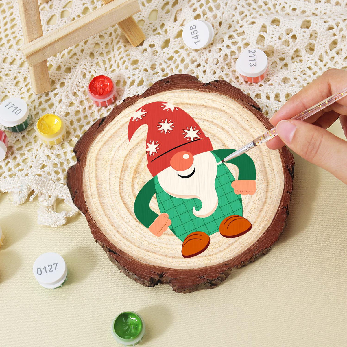 Starry-Hat Gnome in Green Plaid paint by numbers wood slice – image 15